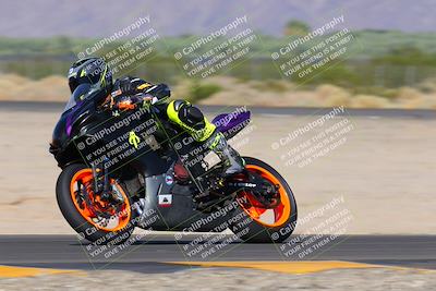 media/Oct-09-2022-SoCal Trackdays (Sun) [[95640aeeb6]]/Turn 3 (930am)/